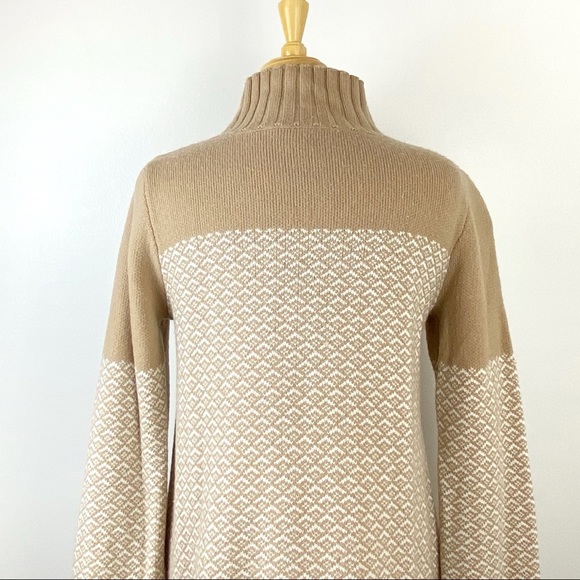 Ann Taylor Mock Neck Pullover, L - Picture 7 of 9